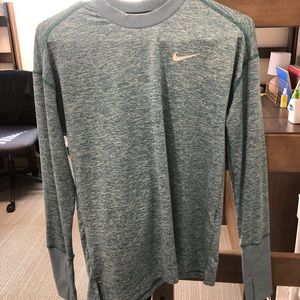 nike running shirt